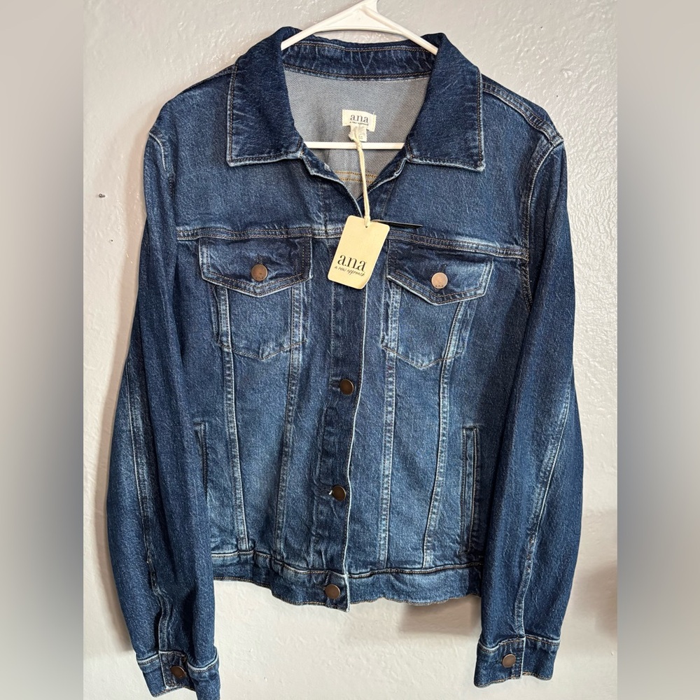 a.n.a Classic Blue Denim Jacket New. SZ XL.